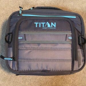 Titan expandable lunch bag! Like new never used!